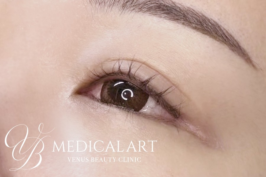 アイラインアートメイク 施術前